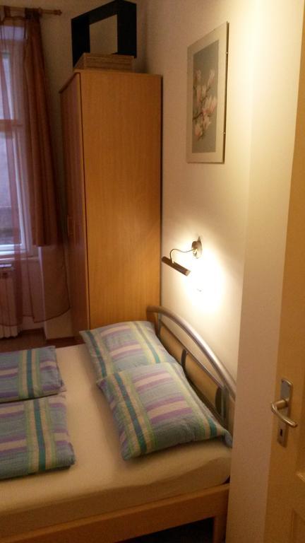 Zagreb Visit Apartment Room photo